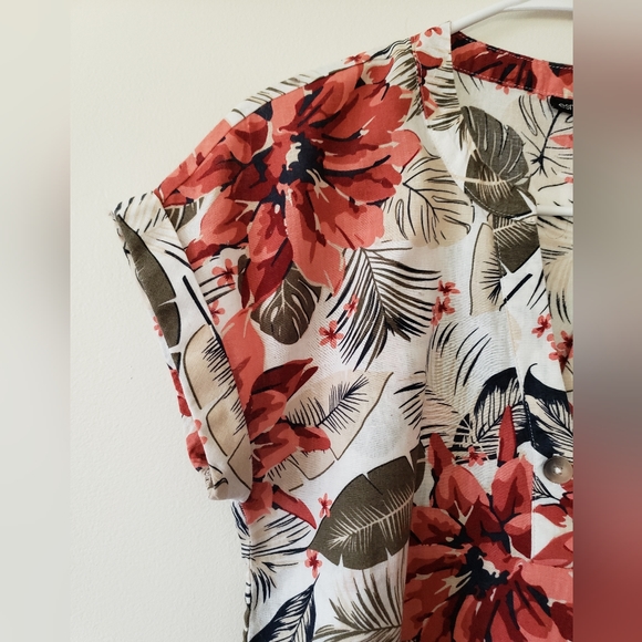 🧡 Tropical floral linen cotton blend short sleeve blouse top - Picture 3 of 5